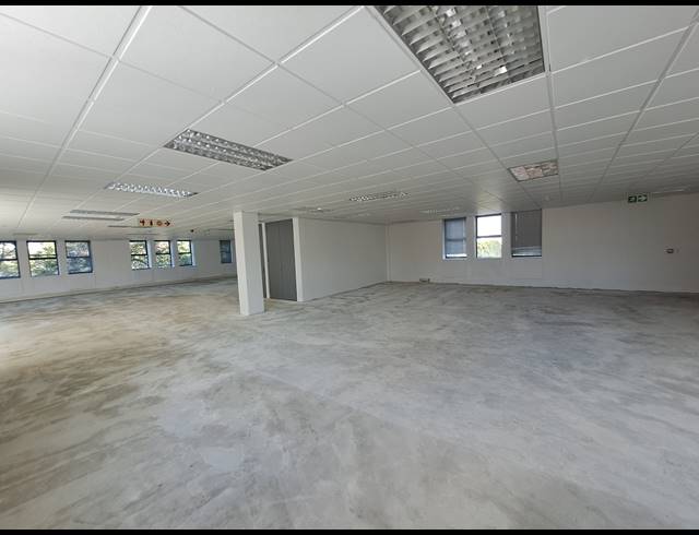 1,575M² OFFICE TO LET IN ILLOVO